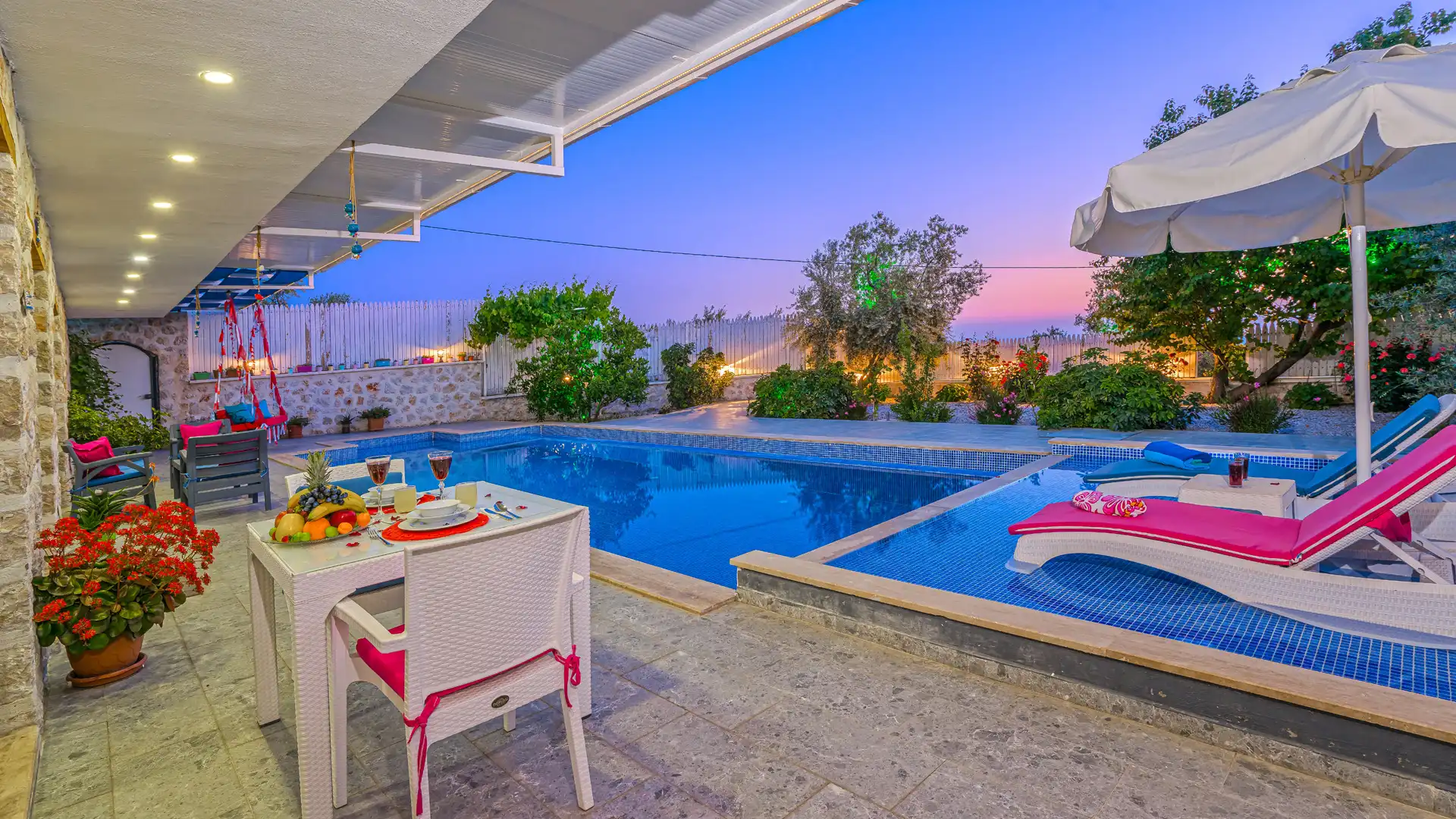 Emma-Villa-7_368.jpg
