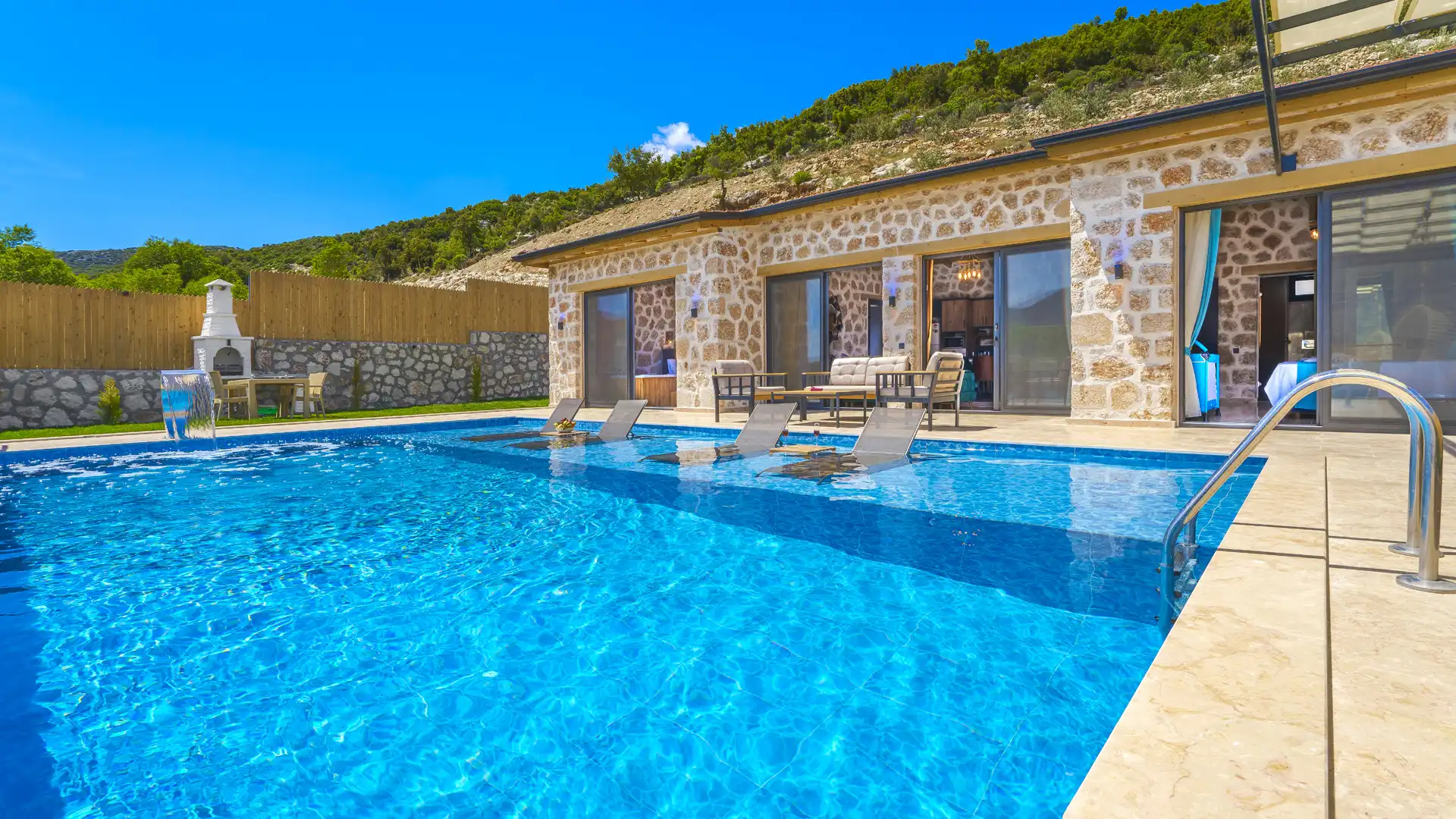 Teras-Villa-2_762.jpg