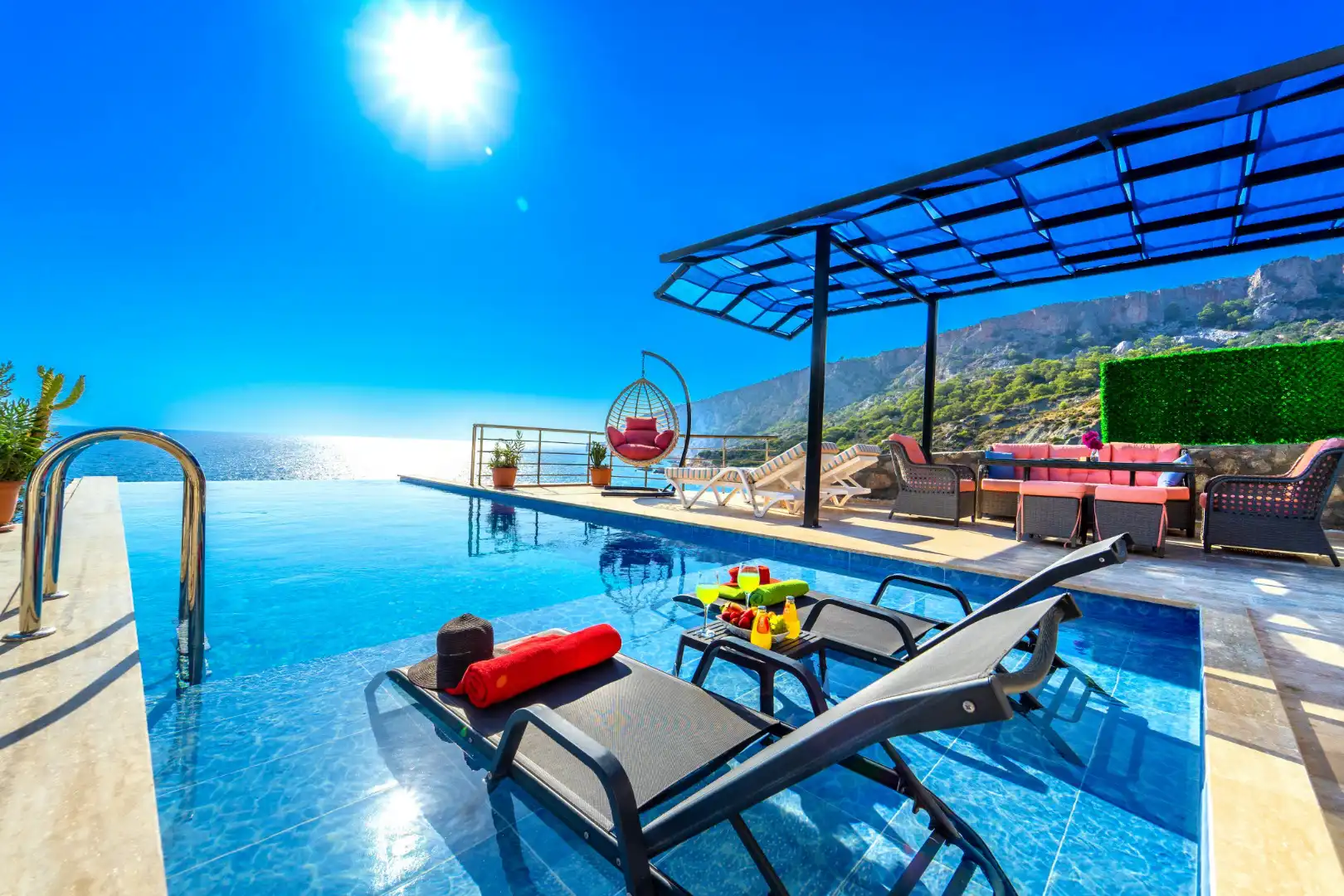 ViLLA-ADONiS_06_2_706.jpg