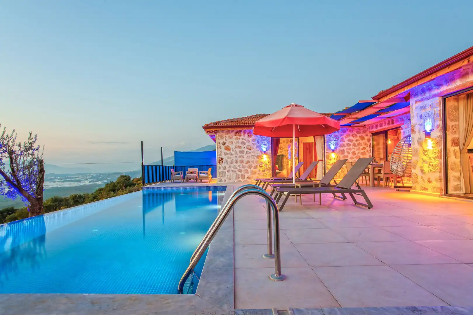 Yigit-2-Villa-10_323.jpg