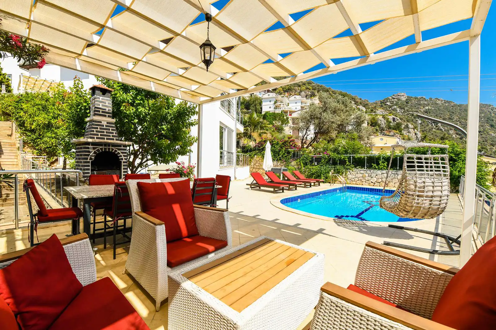 deniz-manzarali-kiralik-tatil-villasi-tatilvillaniz-16_372.jpeg