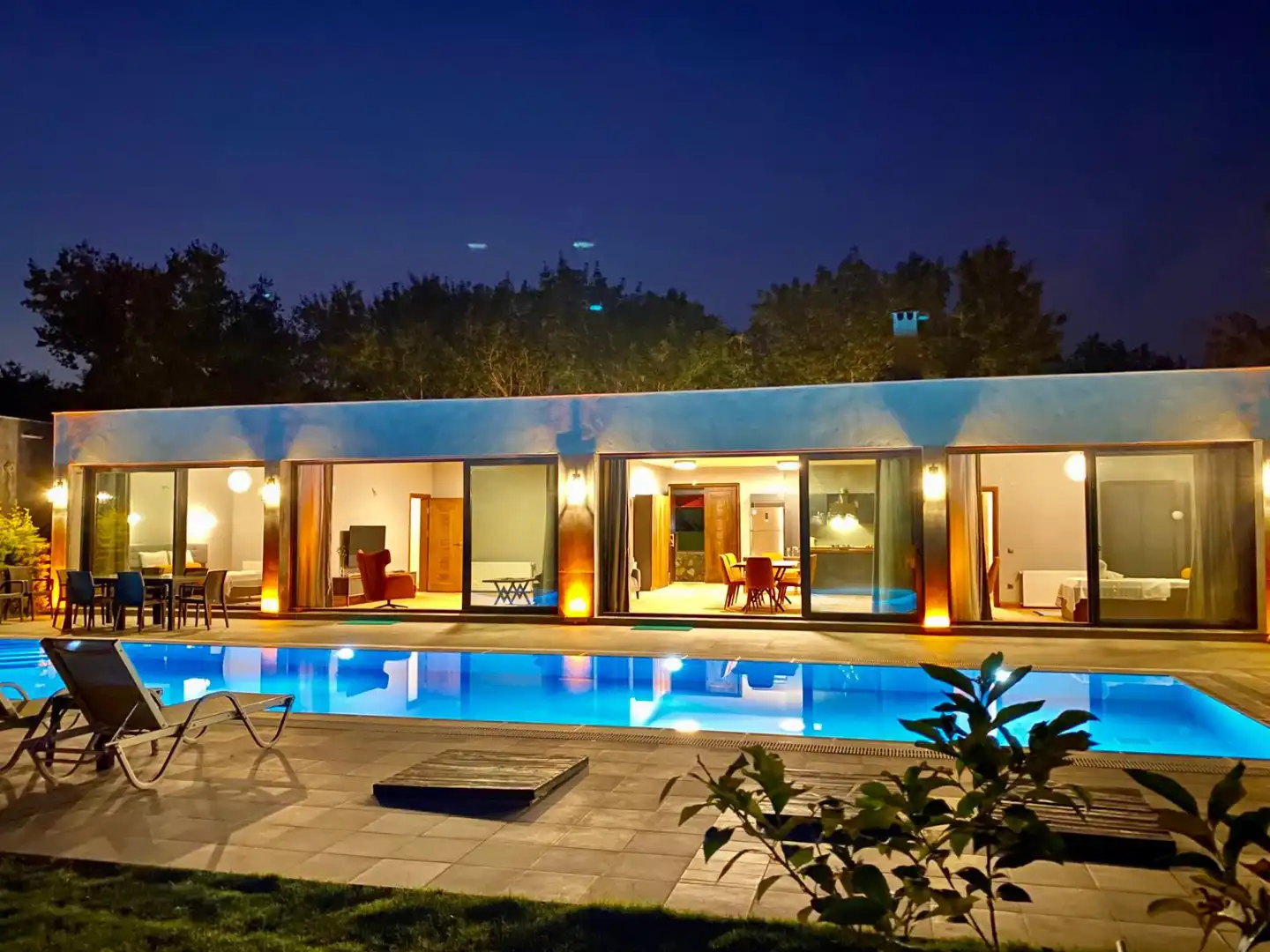 kaya-deuxe-villa-6_963.jpeg