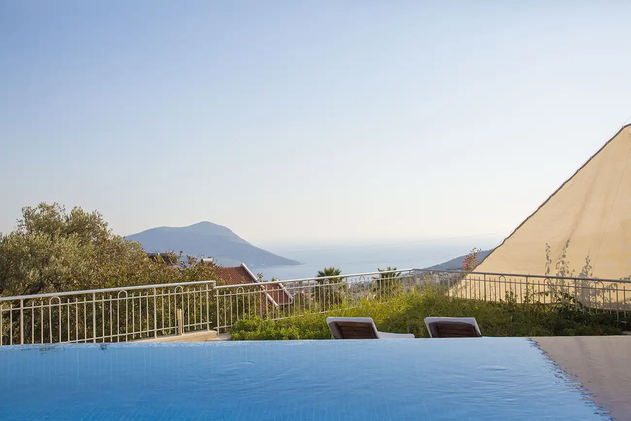 kiralik-tatil-villasi-kalkan-21_707.jpg
