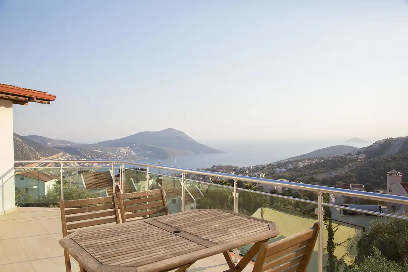 kiralik-tatil-villasi-kalkan-3_563.jpg