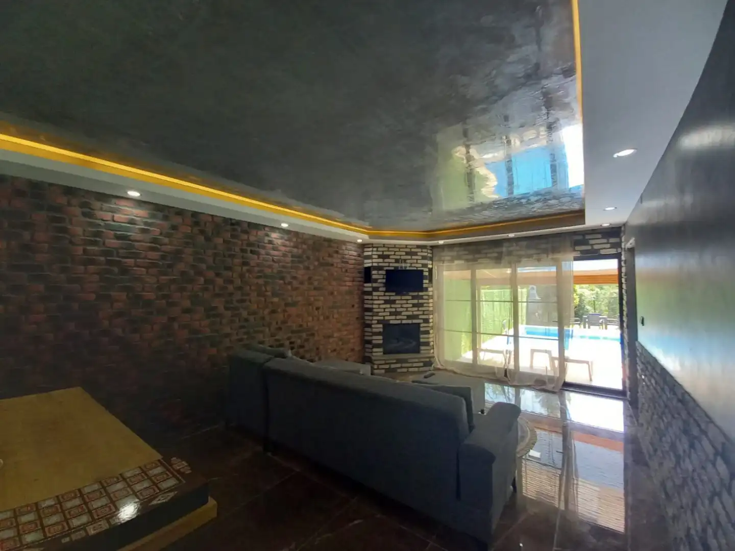 r5_211.jpg