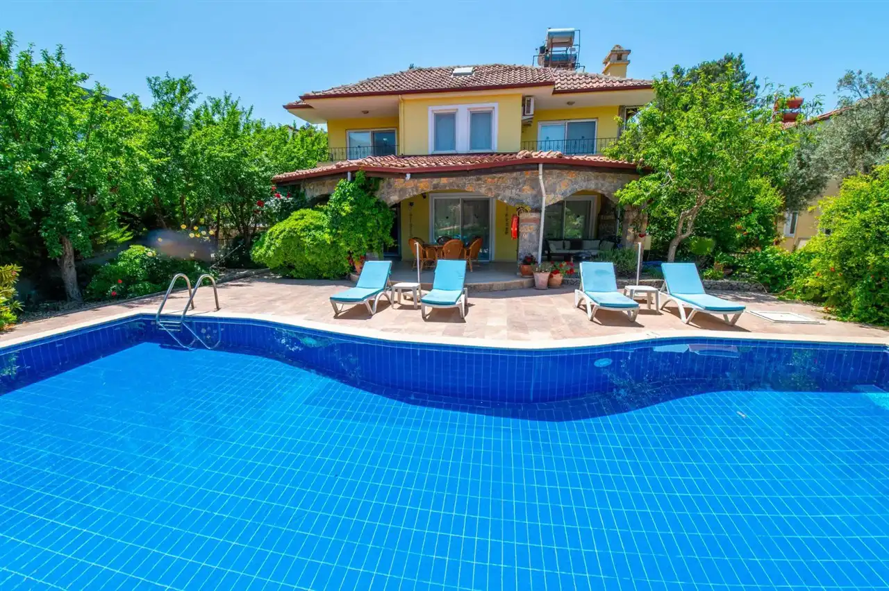 villa-alora--ege-tatil-evleri-20_432_renamed_22131_693.jpg