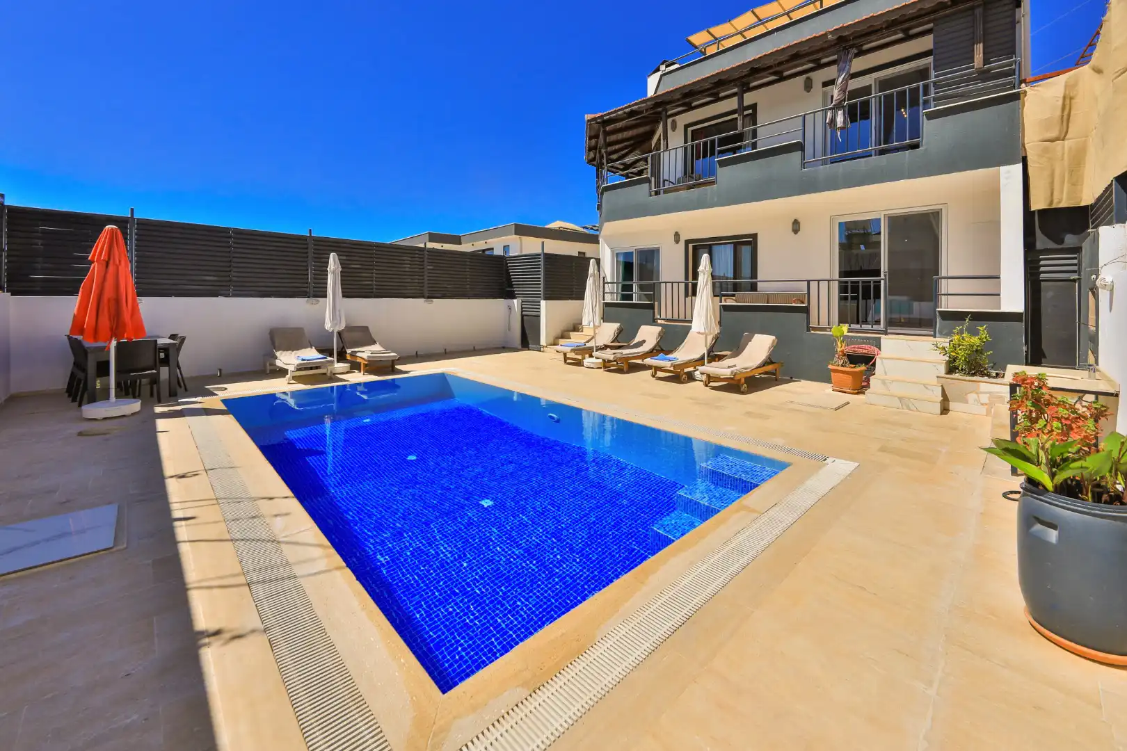 villa-emir-akbel--28_258.jpg