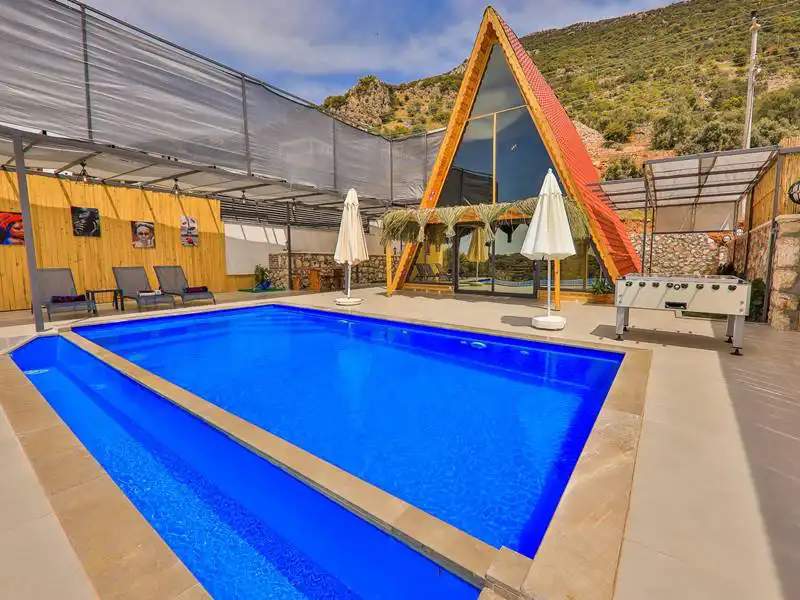villa-ilker-kalkan-villadanismani_986.jpg
