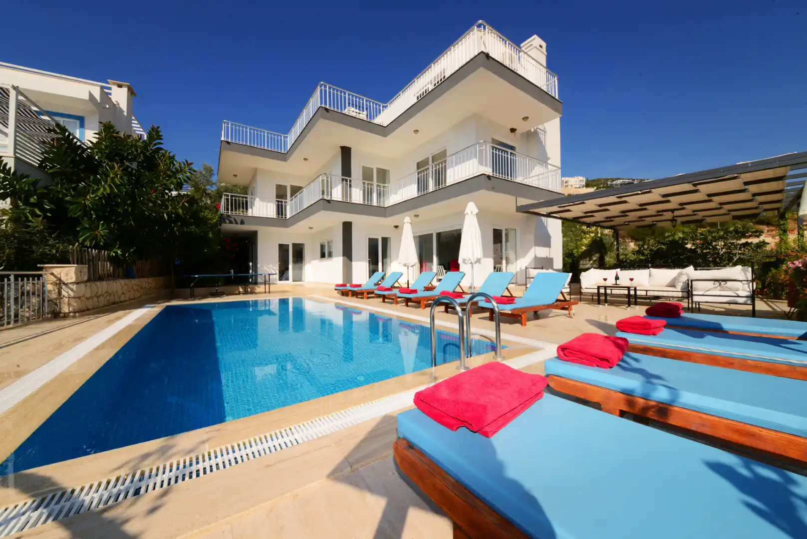 villa-lilyum-kalkan-villakilavuzu-kirala-deniz-manzarali-kiralik-villa-8_446.JPG