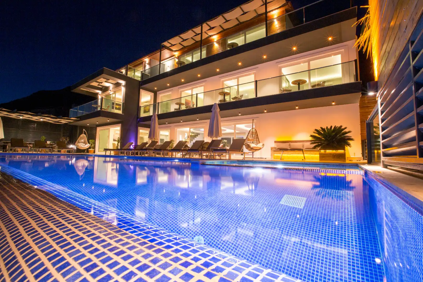 villa-montana-luxury-villa-rental-kalkan-5_424.jpg