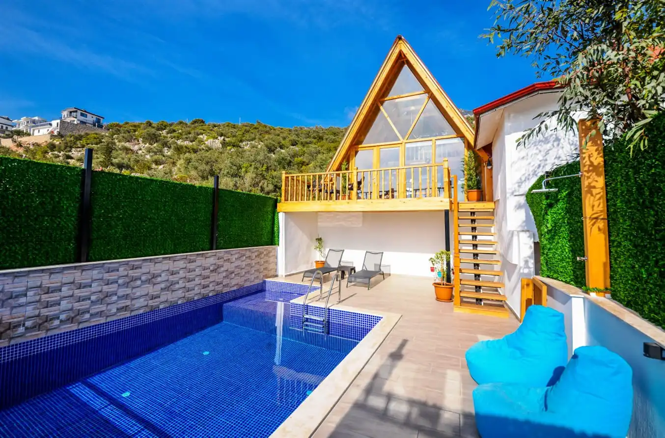 villa-tugcem-kalkan-evinikirala-15_272.jpg