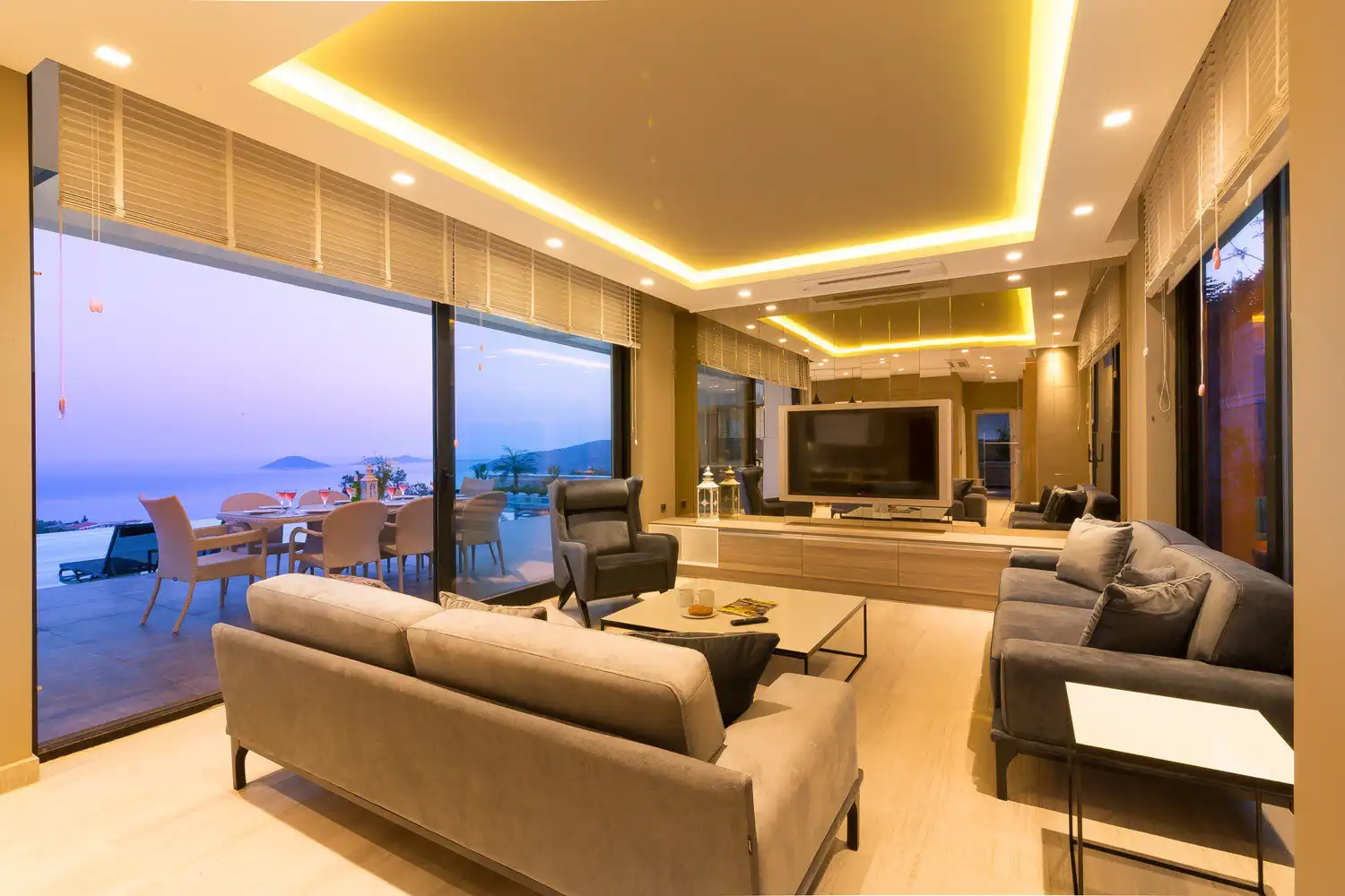 villa-vogue-gunluk-kiralik-villa-deniz-manzarali-luks-tatil-villasi-kalkan-kas-mavillam-7_148.jpg