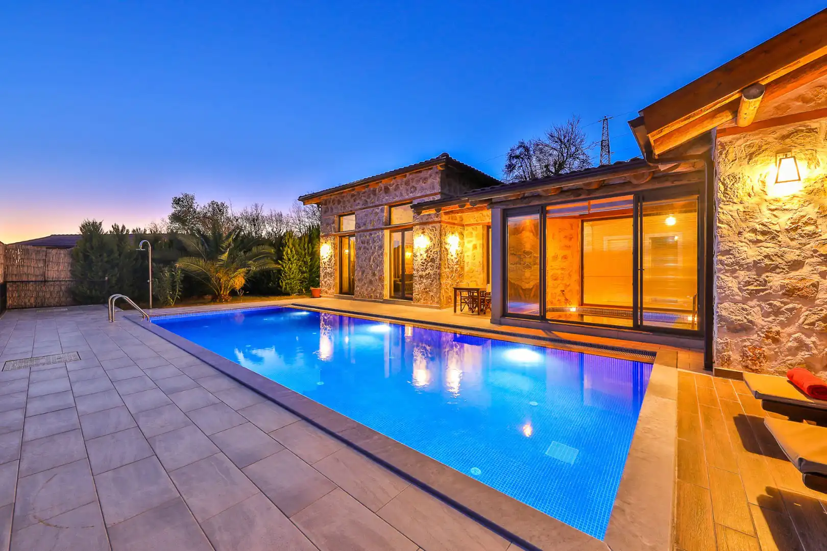 villayurdu-kiralik-muhafazakar-villa-akel-02_143_651.jpg