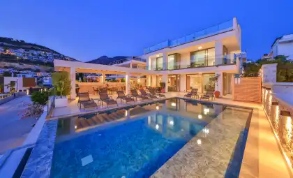 Eliza Villa Kalkan – 14 Kişilik, Lüks, Deniz Manzaralı, Denize Yakın Kiralık Villa | Villapaketi.com