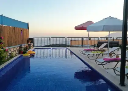Villa Günay, doğa içerisinde, jakuzili, havuzlu - villapaketi