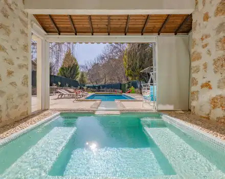 Kapalı Havuzlu Villa,  Kapalı Isıtmalı Havuzlu Villa Kiralama | Villapaketi.com