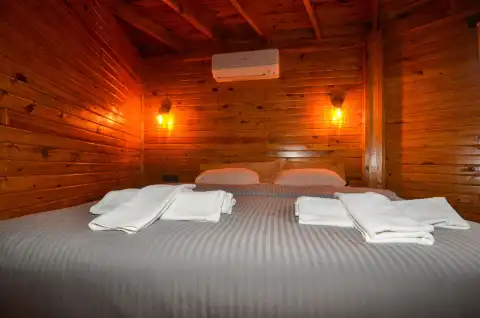 Çift Kişilik Yatak