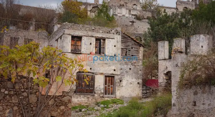 Kayaköy: Tarihin Sessiz Tanıkları Arasında Bir Yolculuk | Villapaketi.com