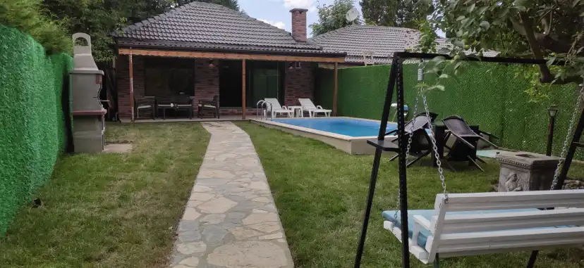2_497.jpg