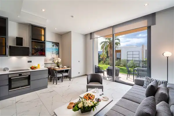 3001-Family-Villa-02-Salon-BigSize_151.jpg
