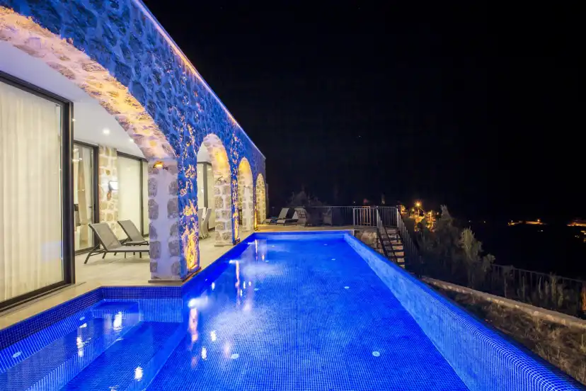 KiRALiK-ViLLANiZ-ViLLA-ROYAL-8-19_534.jpg