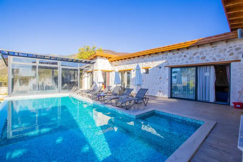 KiRALiK-ViLLANiZ-ViLLA-SPLASH-4_340.jpg