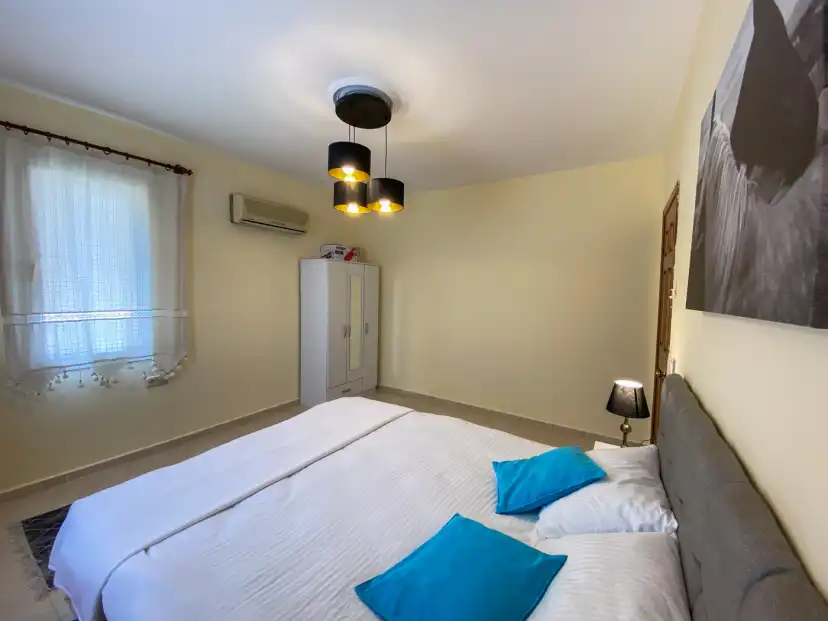 Villa-4_555.jpg