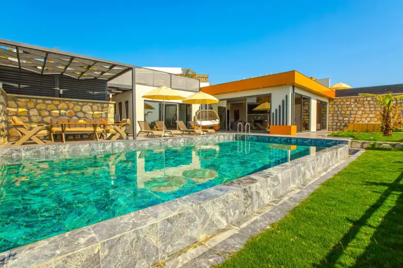 Visa-2-Villa-1_974.jpg