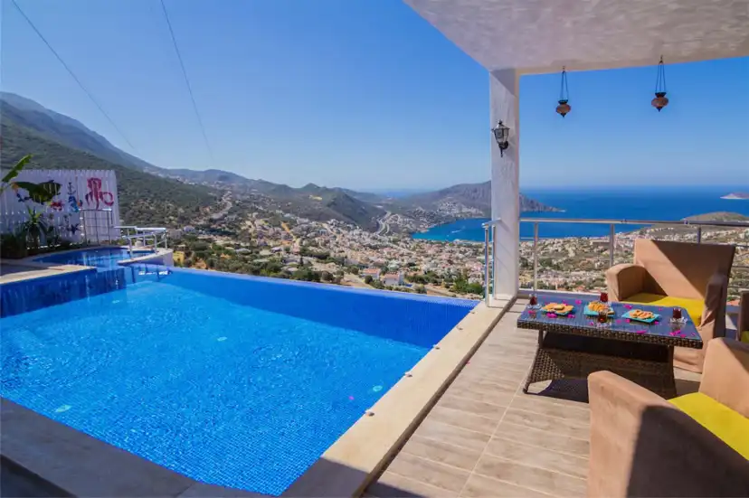 kalkan-kiralik-deniz-manzarali-balayi-villa-beril-2_674.jpg