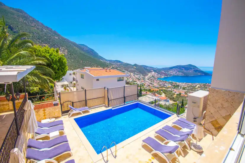 kalkan_kiralik_muhafazakar_villa_zirve_yazlik_villada_tatil43_22.jpg