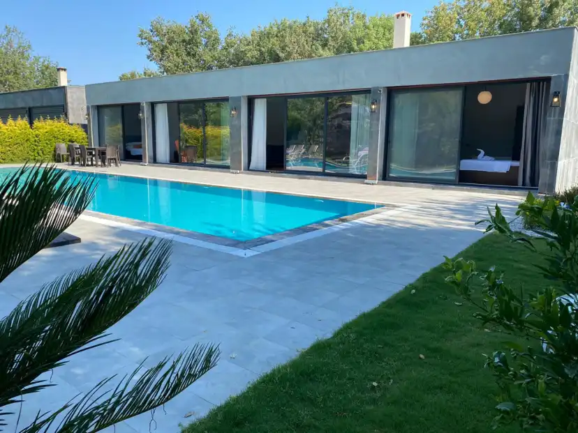 kaya-deuxe-villa-38_519.jpeg