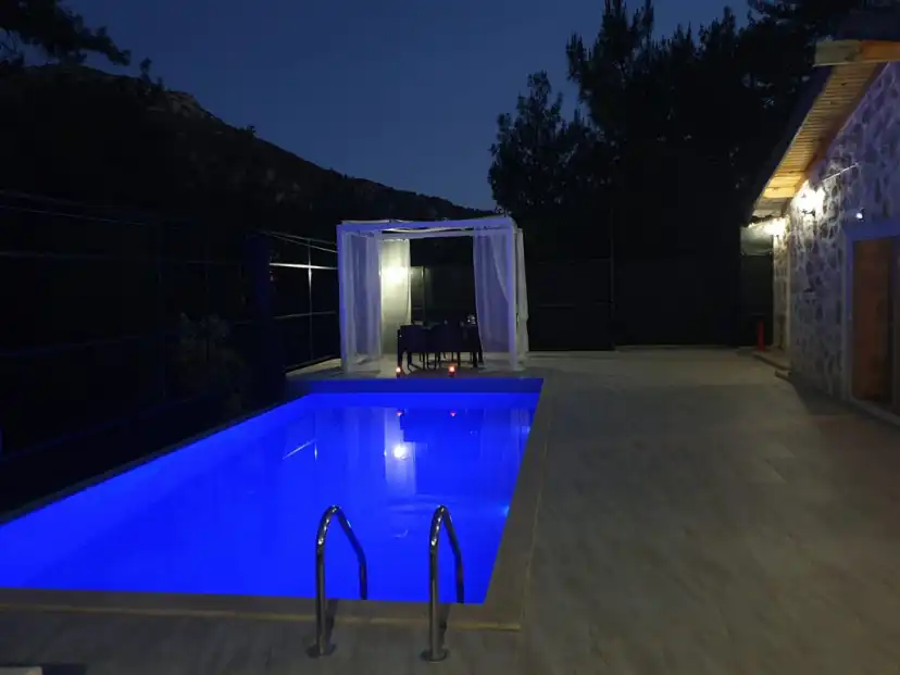 kiralikvilla_balayivilla_saklivilla_villaluxury_02_597.jpg