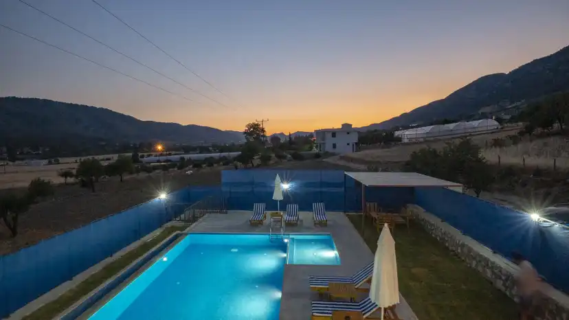 resim6_046eb3_kiralk-villa-nur-yazlikcim-kalkan-63_910.jpg