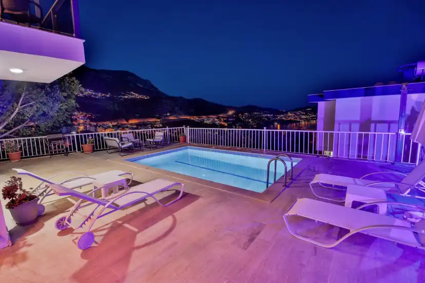 villa-moonlight-13_1920x1280_83_564.jpg