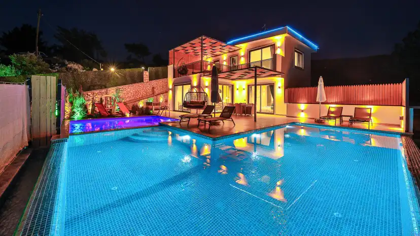 villa-paketiVilla-Amber-2-44_735.jpg