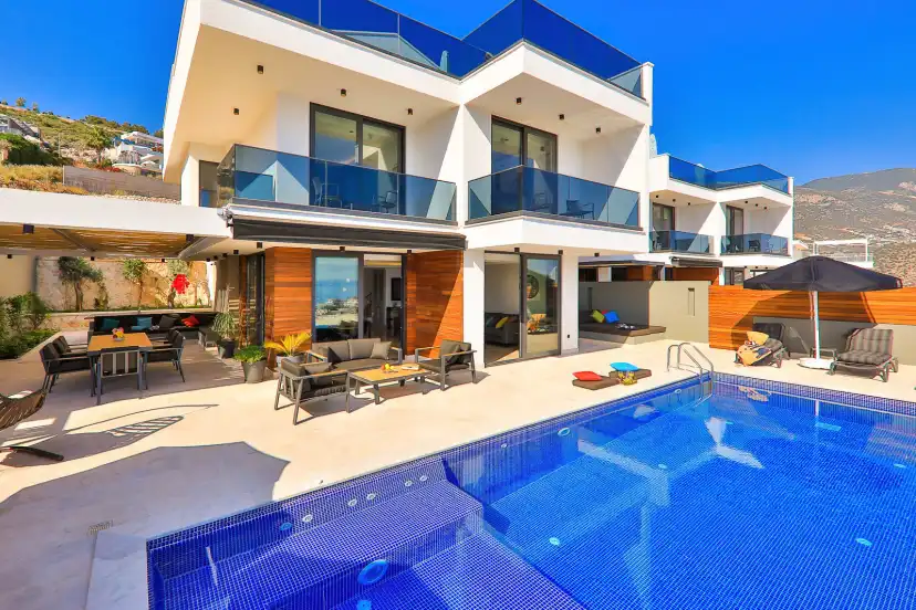 villa-sweet-deniz-manzarali-lux-yazlikciniz-36_417_785.jpg