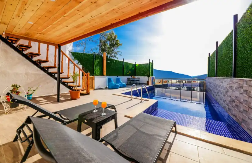 villa-tugcem-kalkan-evinikirala-20_649.jpg