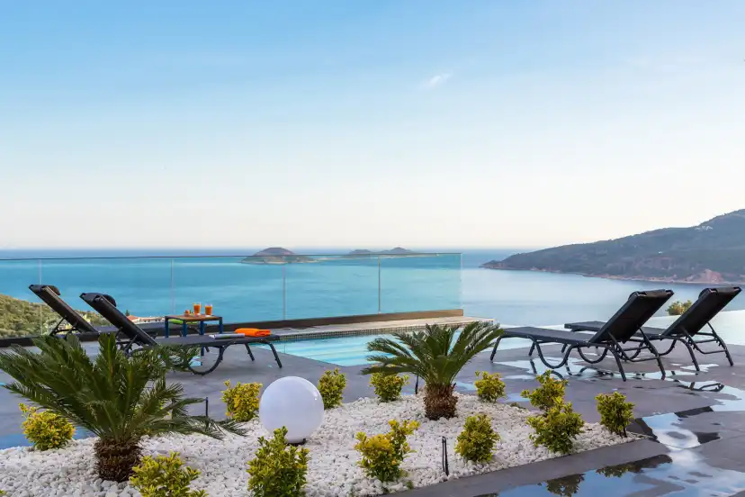 villa-vogue-gunluk-kiralik-villa-deniz-manzarali-luks-tatil-villasi-kalkan-kas-mavillam-6_67.jpg