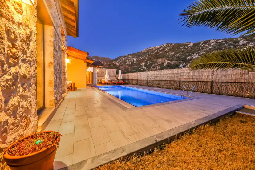 villayurdu-kiralik-muhafazakar-villa-akel-05_946_480.jpg